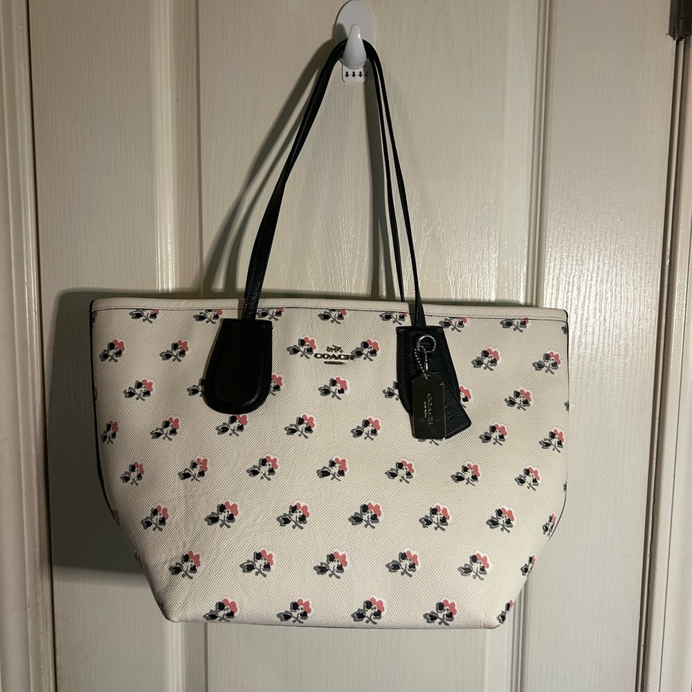 Coach White and Black Tote Bag with Playful Pattern